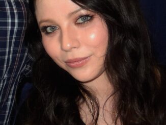 Michelle Trachtenberg Biography