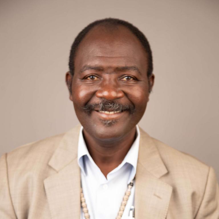 Malulu Injendi biography