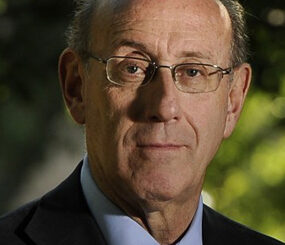 Kenneth Feinberg Biography