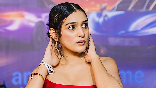Rj Mahvash Biography